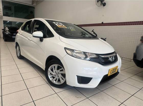 HONDA FIT 1.5 LX 16V FLEX 4P AUTOMÁTICO HONDA FIT 1.5 LX 16V FLEX 4P AUTOMÁTICO